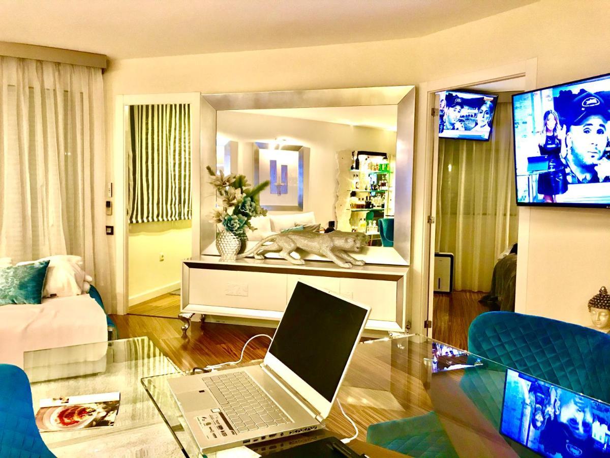 Luxury Apartament In Marina Бенальмадена Экстерьер фото