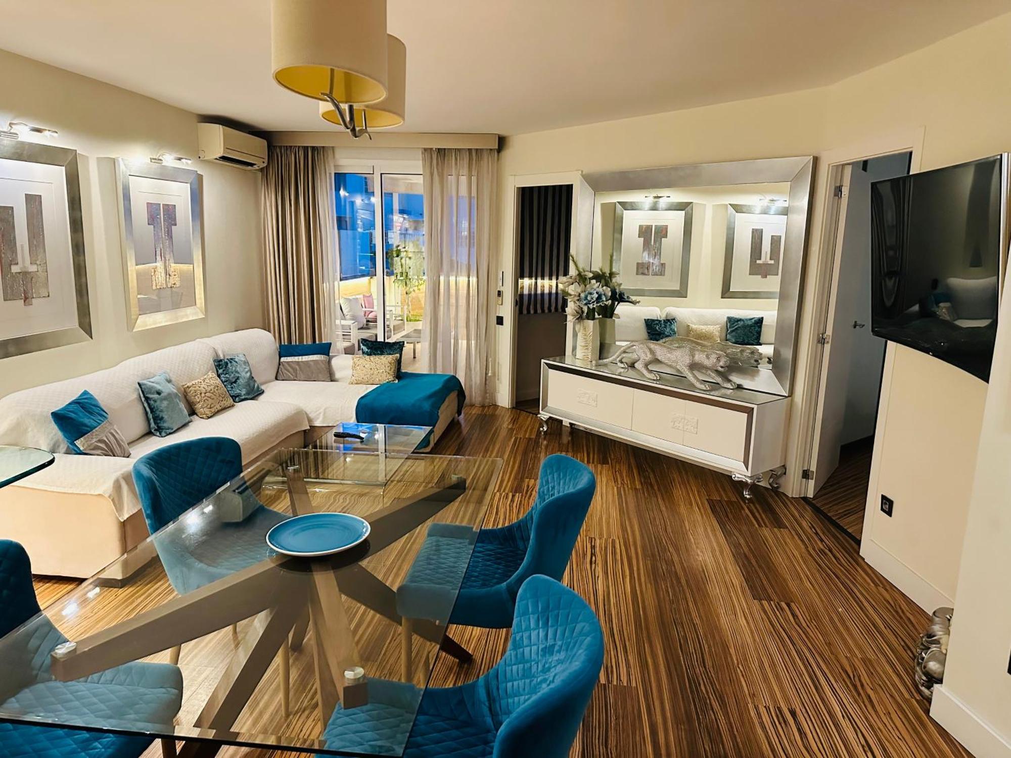 Luxury Apartament In Marina Бенальмадена Экстерьер фото